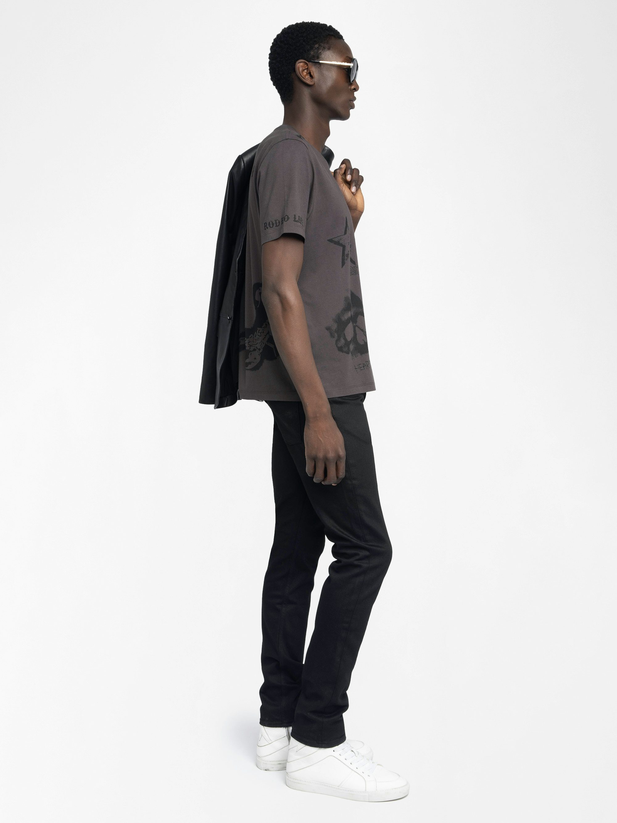 Tommy T-shirt - Short sleeve multi-custom T-shirt.